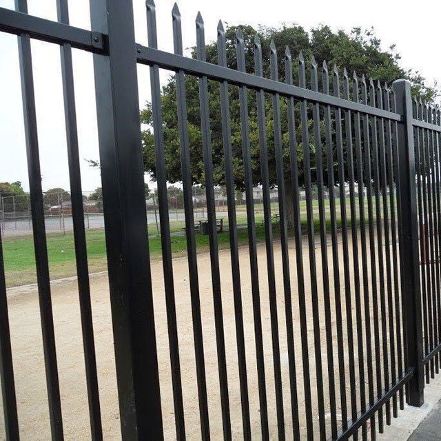 security Steel Tubular Garden Fencing spear top tubular steel fence and slide gate.