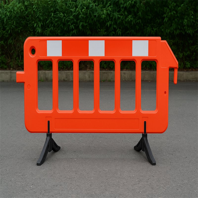 Plastic crowd control barriers